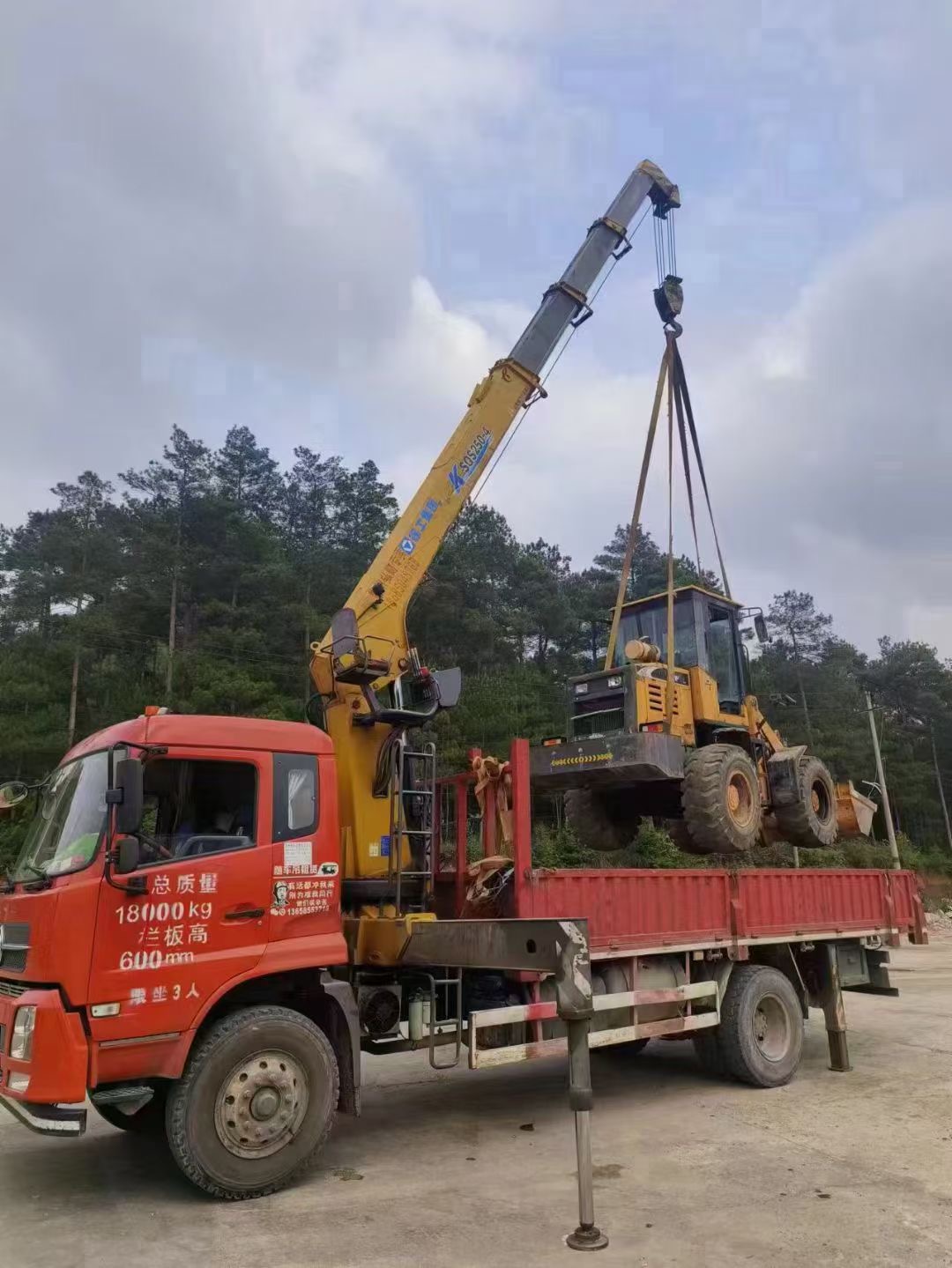 武乡县找吊车出租公司的时候需要注意什么